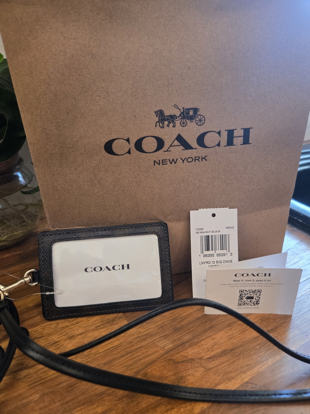 NWT Coach ID Lanyard in Signature Canvas Wallet Black CZ285